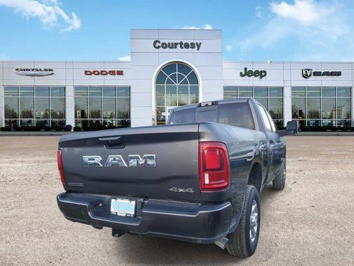 2025 RAM 2500 Big Horn Crew Cab 4x4 6'4' Box