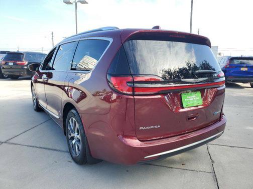 2022 Chrysler Pacifica L