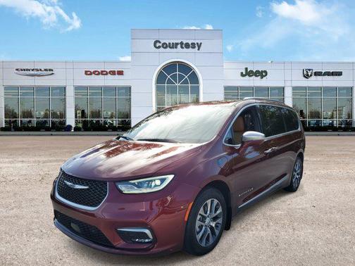 2022 Chrysler Pacifica L