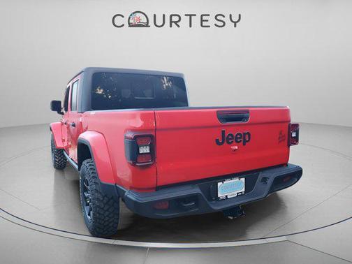 2025 Jeep Gladiator Willys