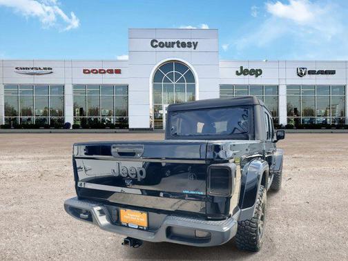 2023 Jeep Gladiator Sport