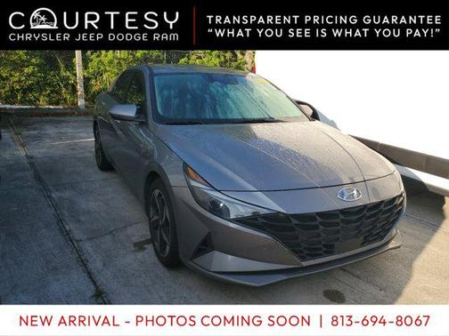 2023 Hyundai ELANTRA SEL