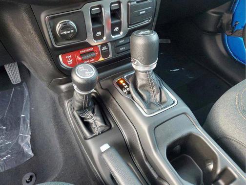 Hydro Blue Pearlcoat 2026 Jeep Wrangler Willys