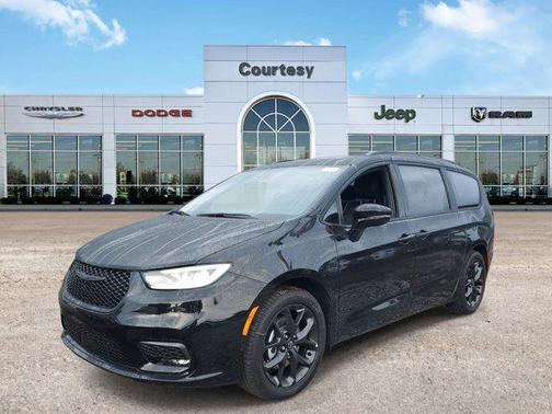 2025 Chrysler Pacifica Limited