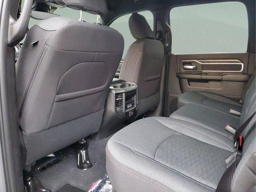 2026 RAM 2500 Big Horn Crew Cab 4x2 6'4' Box