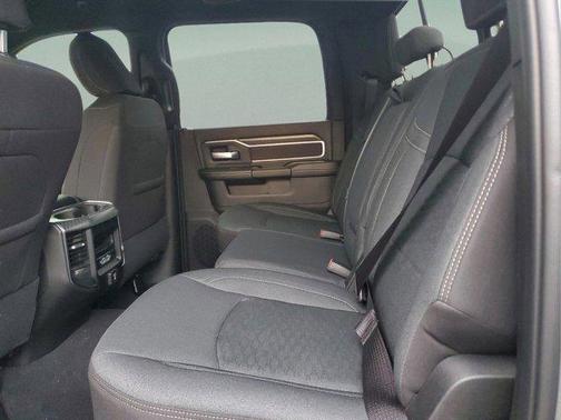 2026 RAM 2500 Big Horn Crew Cab 4x2 6'4' Box