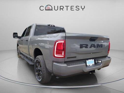 2026 RAM 2500 Big Horn Crew Cab 4x2 6'4' Box