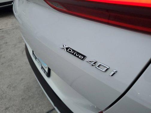 2024 BMW X6 xDrive40i