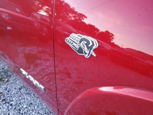 Molten Red Pearlcoat 2026 RAM 1500 Big Horn/Lone Star