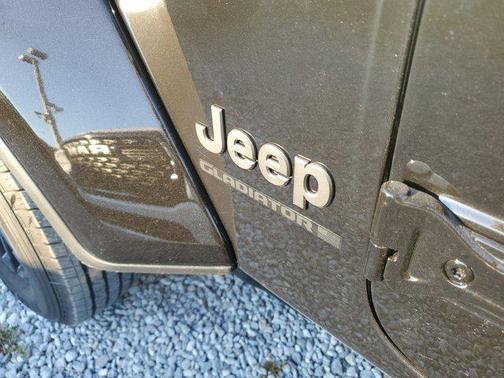 2026 Jeep Gladiator Sport S