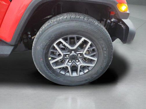 2026 Jeep Wrangler 4-Door Sahara 4x4