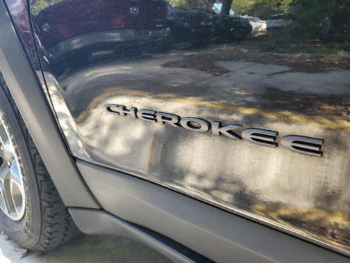 2020 Jeep Cherokee Trailhawk