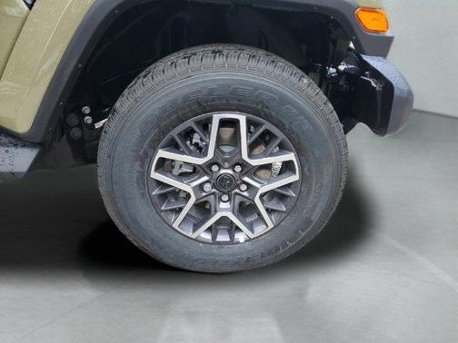 2026 Jeep Wrangler 4-Door Sahara 4x4