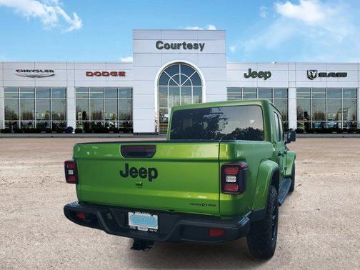 2025 Jeep Gladiator High Tide