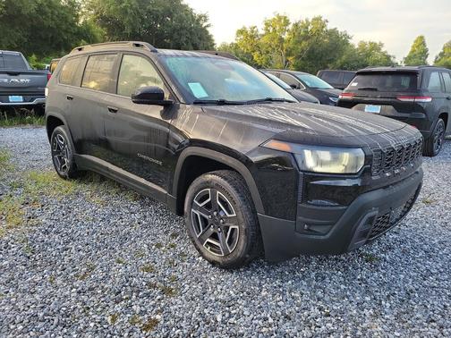 Diamond Black Crystal Pearlcoat 2026 Jeep Cherokee Limited