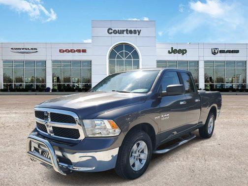 2017 RAM 1500 SLT