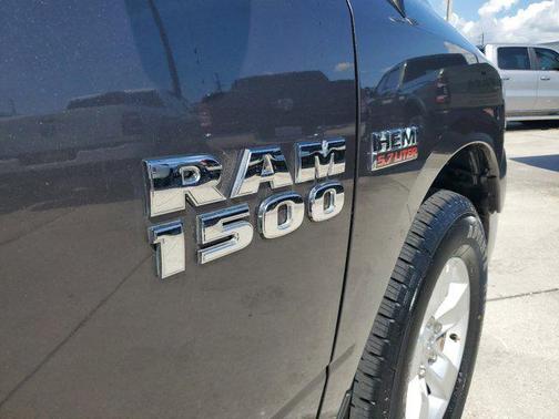 2017 RAM 1500 SLT