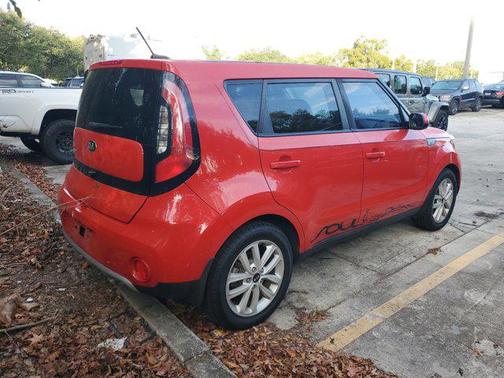 2017 Kia Soul +