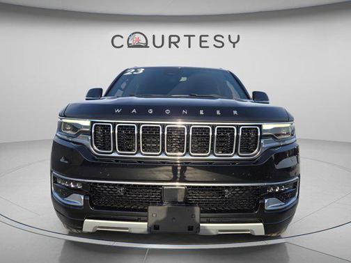Diamond Black Crystal Pearlcoat 2023 Jeep Wagoneer L Series II 4x4