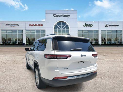2023 Jeep Grand Cherokee L Laredo