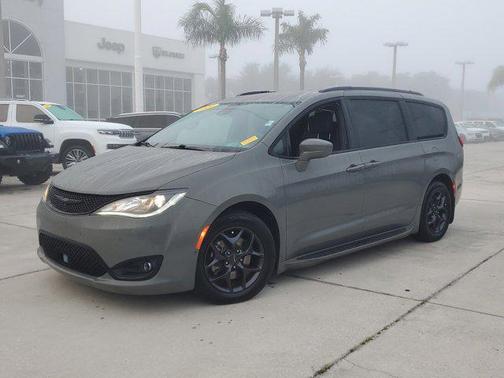 2020 Chrysler Pacifica Touring-L Plus