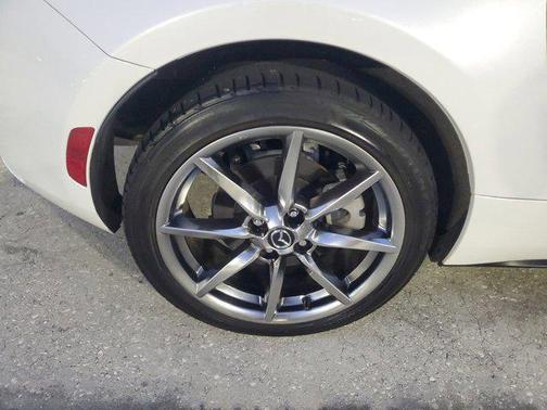 2022 Mazda MX-5 Miata RF Grand Touring