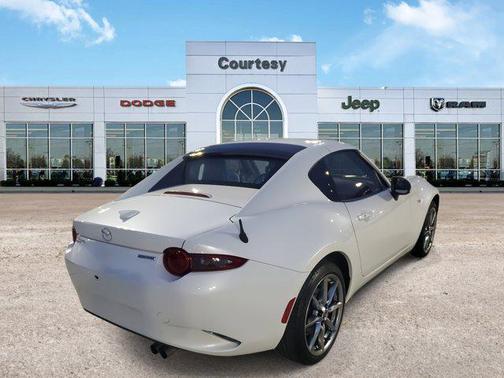 2022 Mazda MX-5 Miata RF Grand Touring