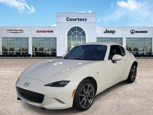 2022 Mazda MX-5 Miata RF Grand Touring