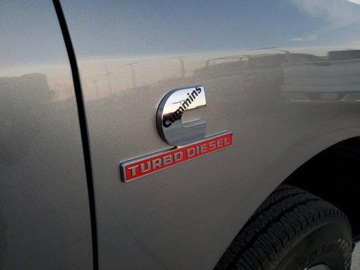 2024 RAM 3500 Tradesman Crew Cab 4x4 6'4' Box