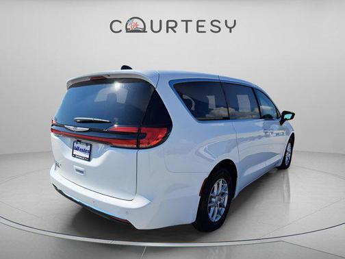 2026 Chrysler Pacifica L