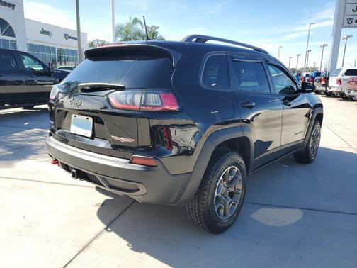 2020 Jeep Cherokee Trailhawk