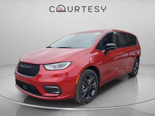 2026 Chrysler Pacifica L