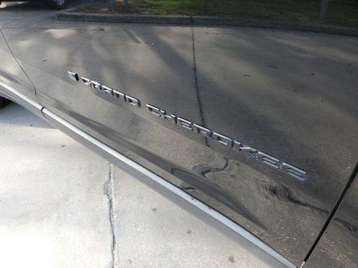 2022 Jeep Grand Cherokee L Altitude