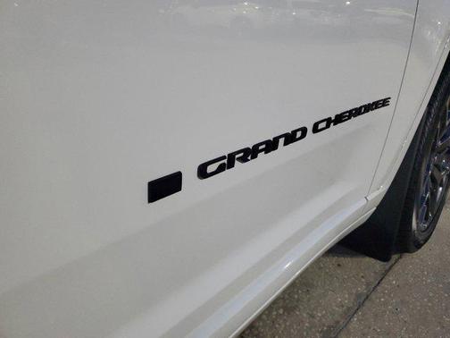 2025 Jeep Grand Cherokee L Summit Reserve