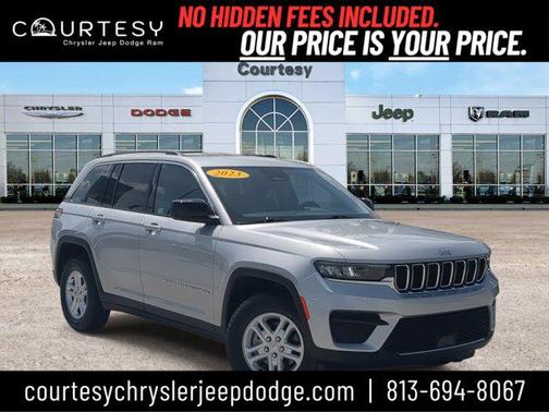 2023 Jeep Grand Cherokee Laredo