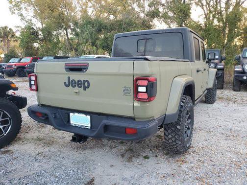 2026 Jeep Gladiator Willys 4x4