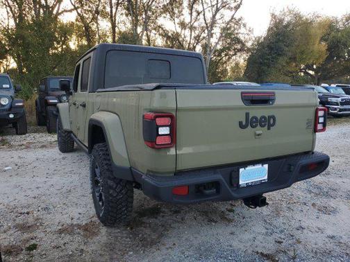 2026 Jeep Gladiator Willys 4x4