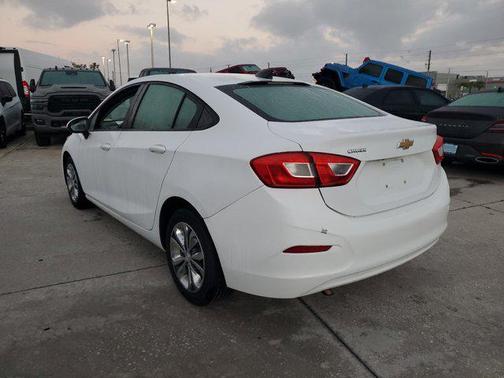 2019 Chevrolet Cruze LS