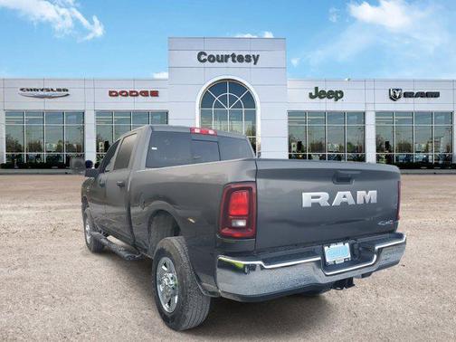 2025 RAM 2500 Tradesman Crew Cab 4x4 6'4' Box