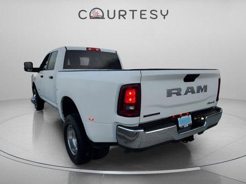 2026 RAM 3500 Big Horn Crew Cab 4x4 8' Box