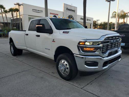 2026 RAM 3500 Big Horn Crew Cab 4x4 8' Box