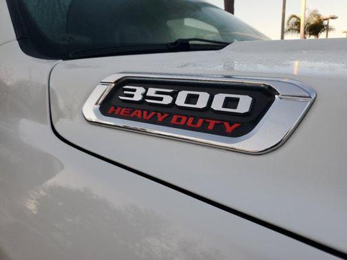 2026 RAM 3500 Big Horn Crew Cab 4x4 8' Box