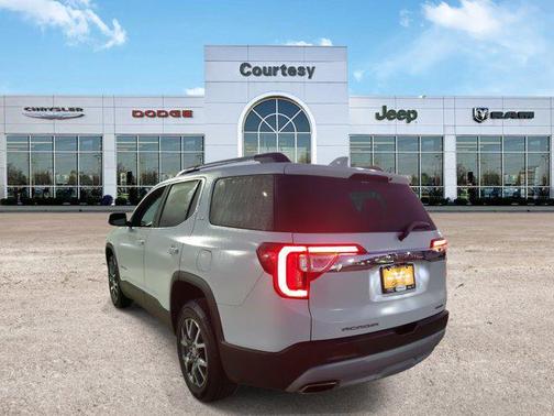 2023 GMC Acadia AWD SLT