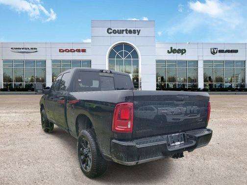 2025 RAM 2500 Big Horn Crew Cab 4x4 6'4' Box