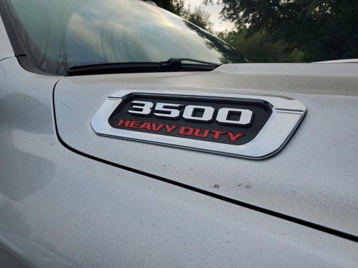 Silver Zynith 2026 RAM 3500 Big Horn Crew Cab 4x4 8' Box