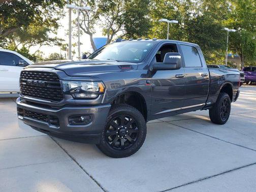 Granite Crystal Metallic Clearcoat 2023 RAM 3500 Big Horn Crew Cab 4x4 6'4' Box