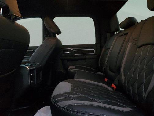 2025 RAM 2500 Big Horn Crew Cab 4x4 6'4' Box