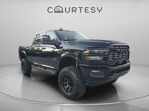 2025 RAM 2500 Big Horn Crew Cab 4x4 6'4' Box