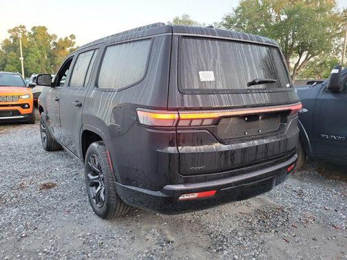 High Gloss Black 2026 Jeep Grand Wagoneer Limited Altitude 4x4