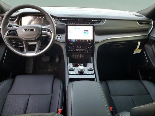 2025 Jeep Grand Cherokee Overland